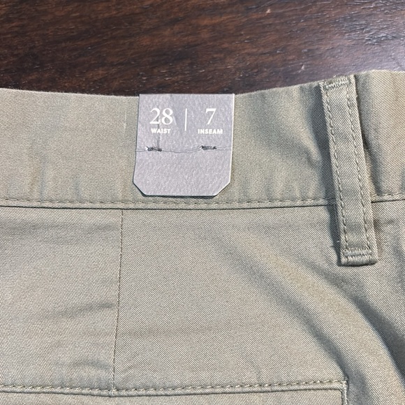 New with Tags! 💚 Men’s J. Crew 7” Stretch Chino Khaki-green Shorts - 28” Waist - Picture 9 of 10